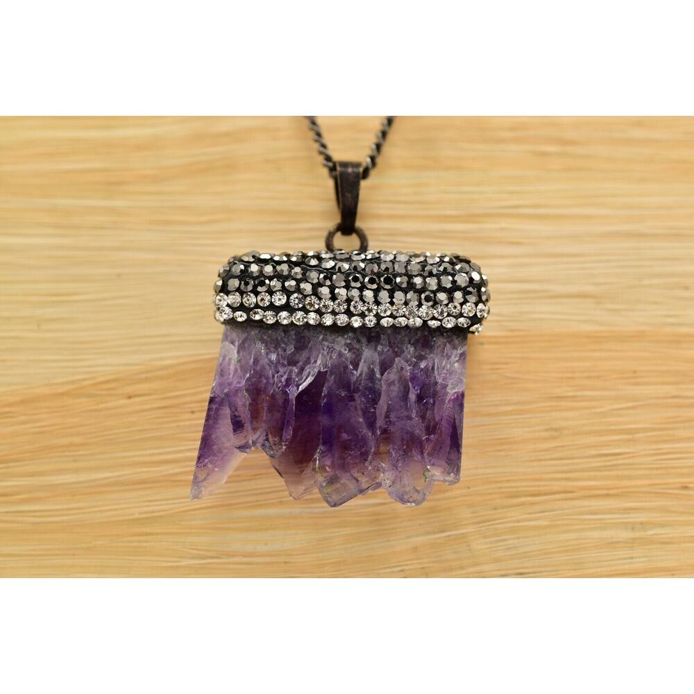 Janna Conner Geode Crystal Pendant Necklace Purple Gunmetal Rhinestone Bin3C